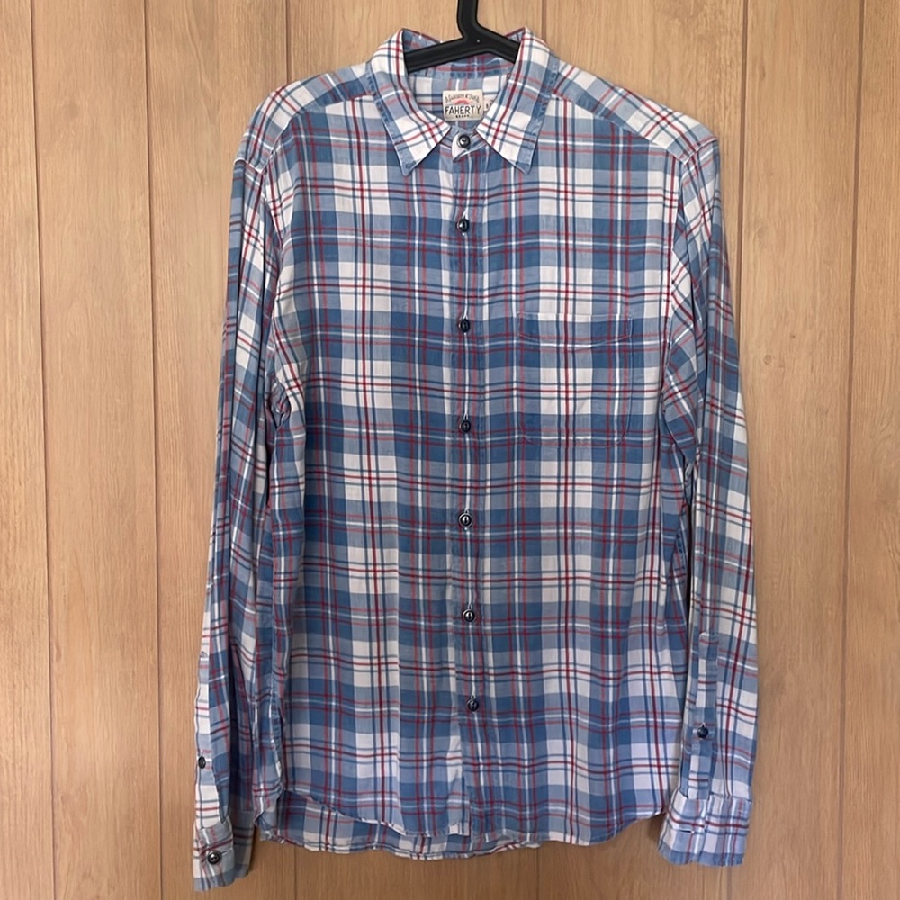 FAHERTY - Men’s Flannel Button Down - Great Condition